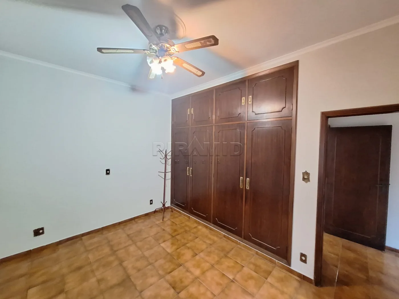 Alugar Comercial / Casa em Ribeir&atilde;o Preto R$ 8.000,00 - Foto 16