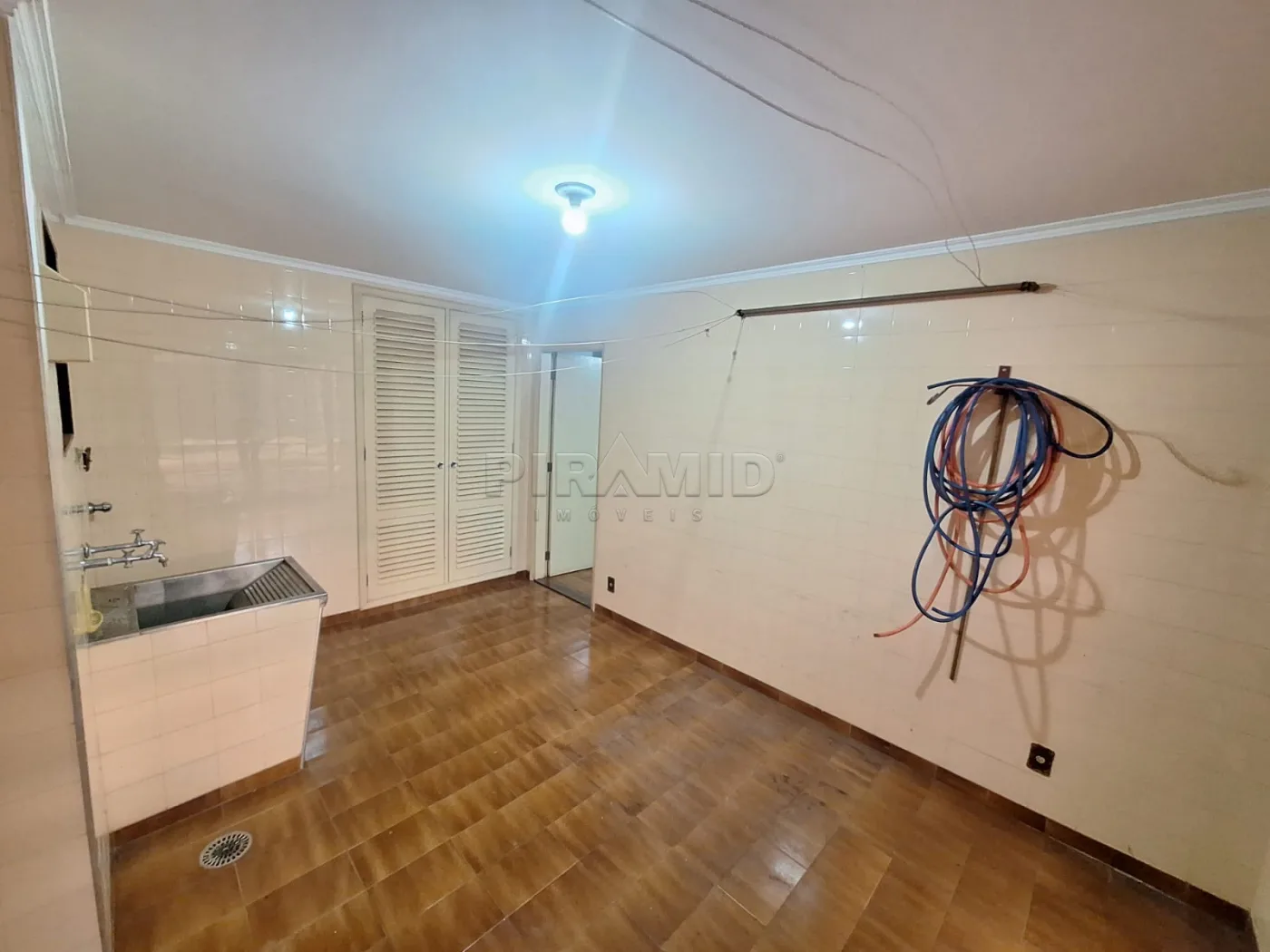 Alugar Comercial / Casa em Ribeir&atilde;o Preto R$ 8.000,00 - Foto 32