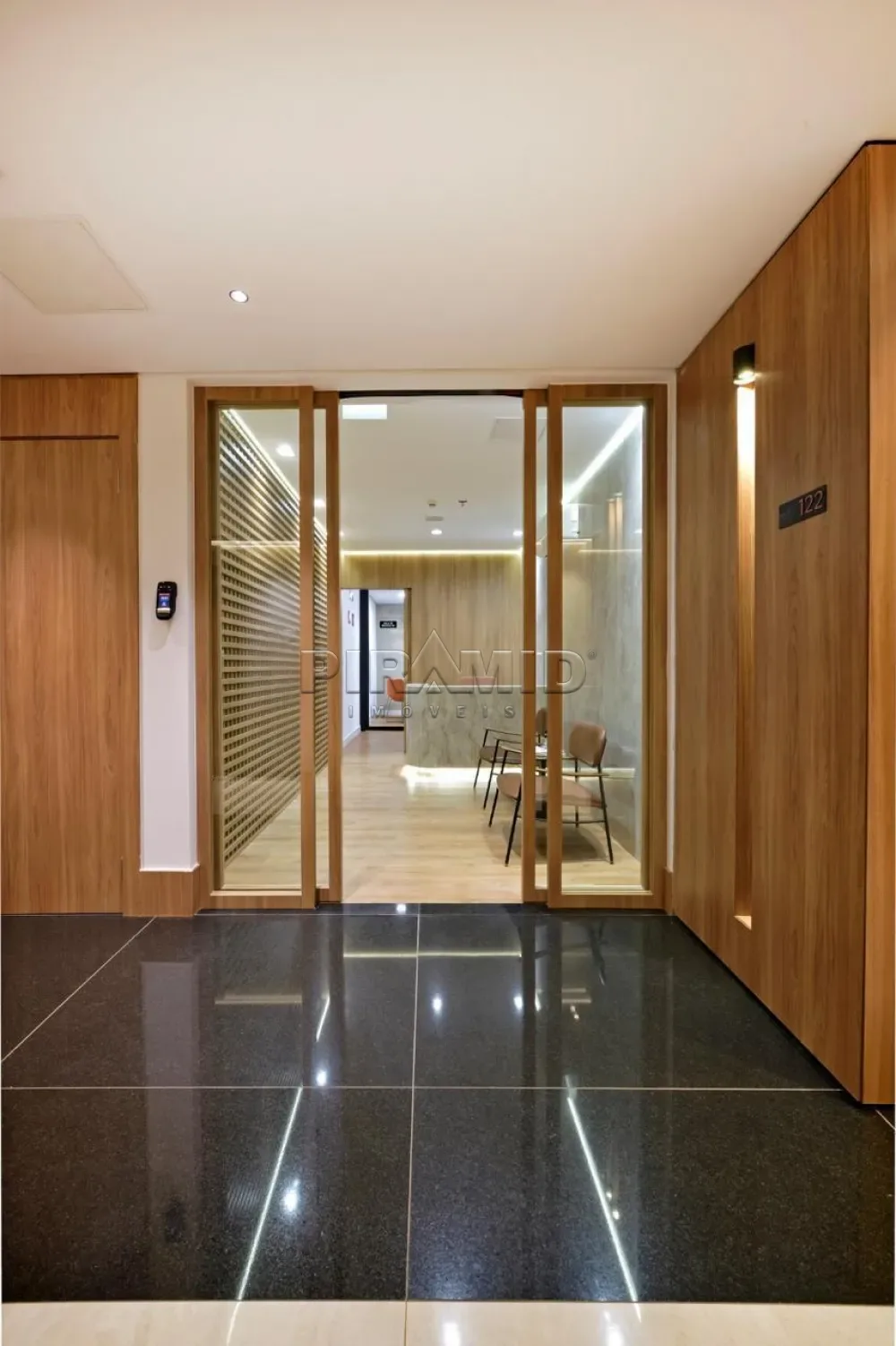 Alugar Comercial / Sala em Ribeir&atilde;o Preto R$ 25.000,00 - Foto 1