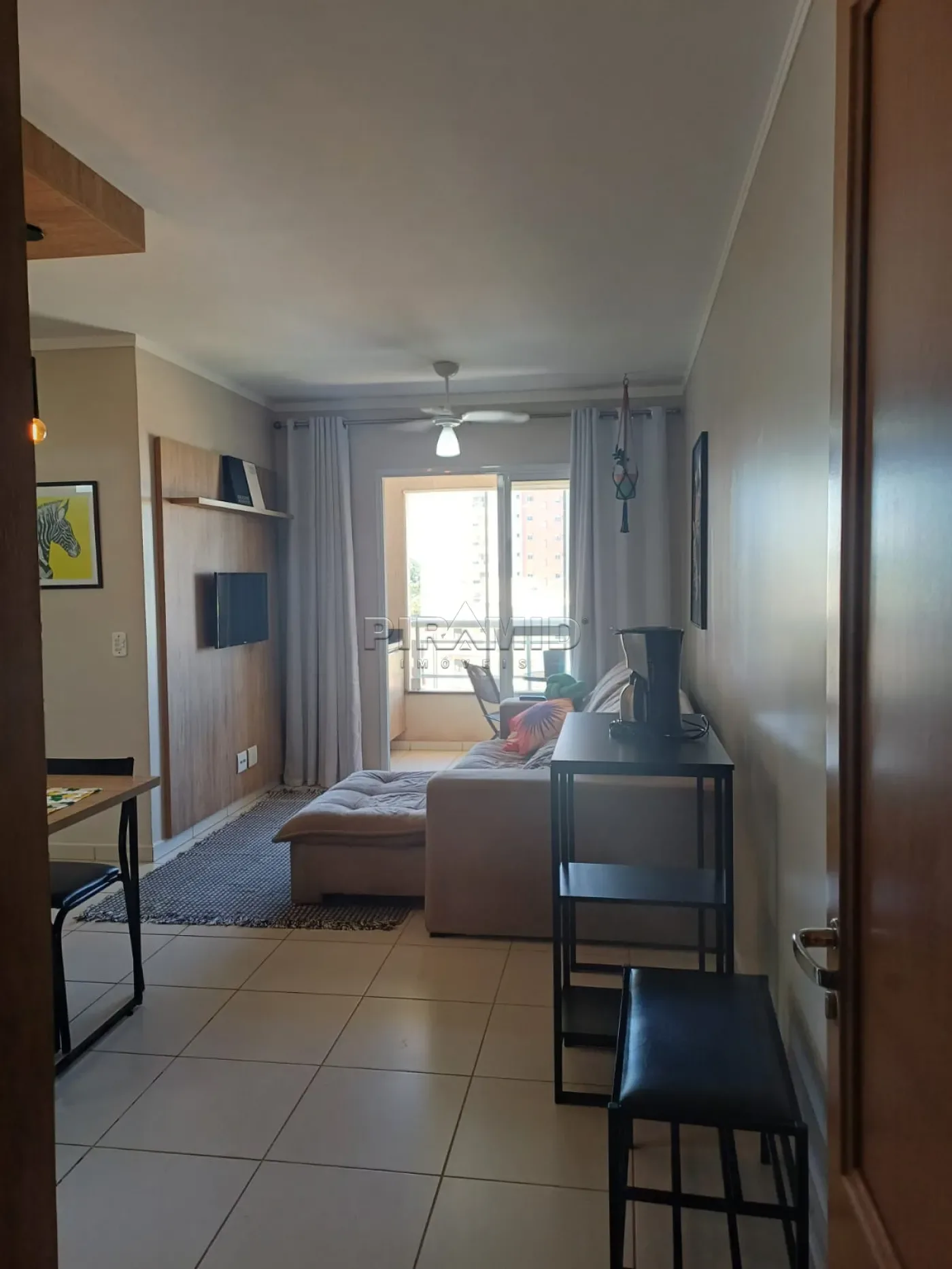 Alugar Apartamento / Padr&atilde;o em Ribeir&atilde;o Preto R$ 2.250,00 - Foto 5