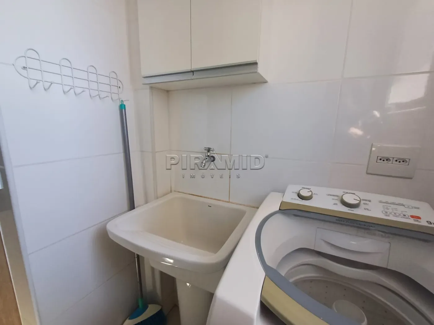 Alugar Apartamento / Padr&atilde;o em Ribeir&atilde;o Preto R$ 2.250,00 - Foto 18