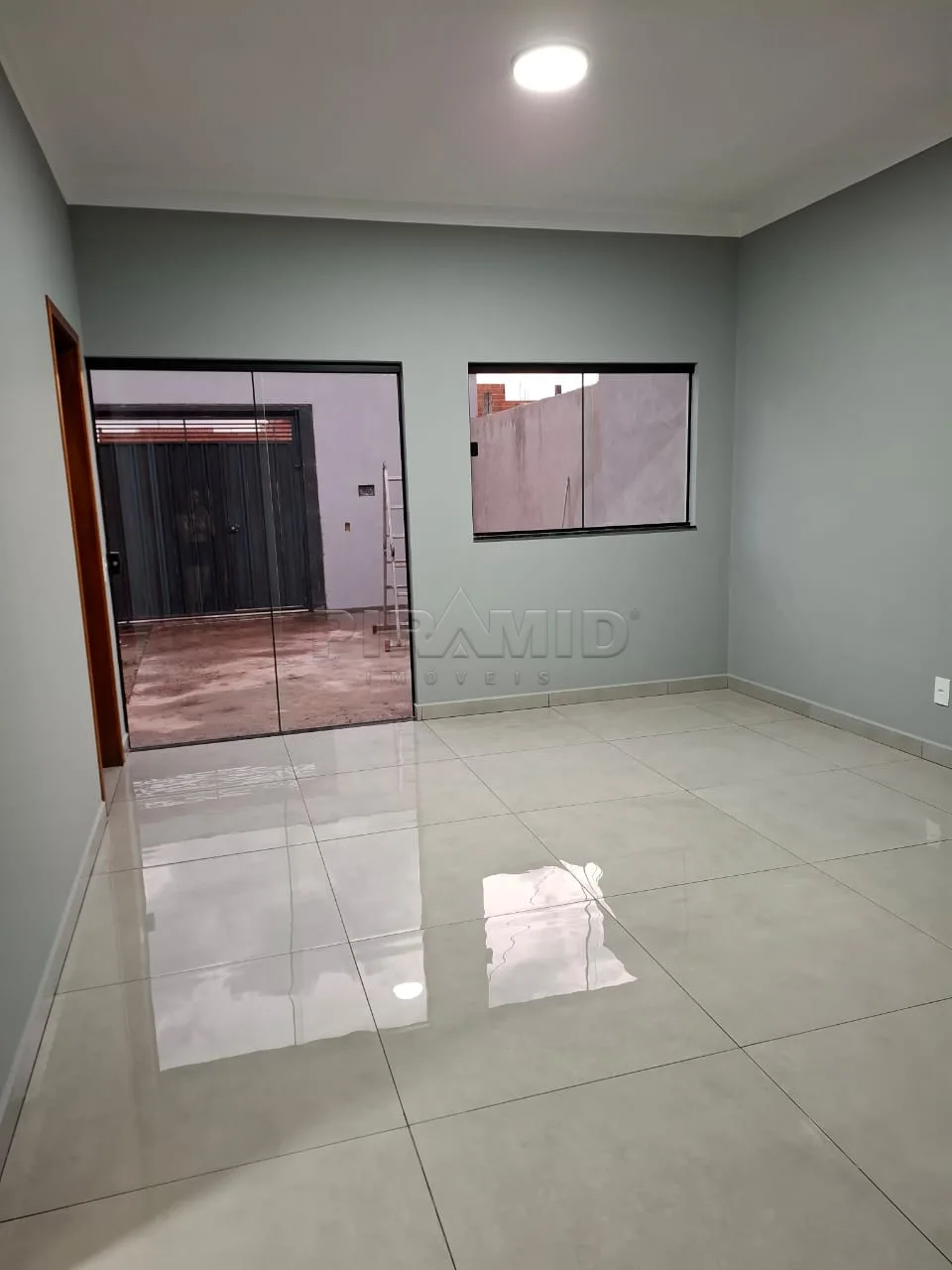 Alugar Casa / Padr&atilde;o em Ribeir&atilde;o Preto R$ 1.800,00 - Foto 4