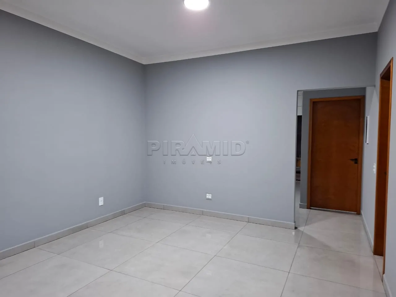 Alugar Casa / Padr&atilde;o em Ribeir&atilde;o Preto R$ 1.800,00 - Foto 6
