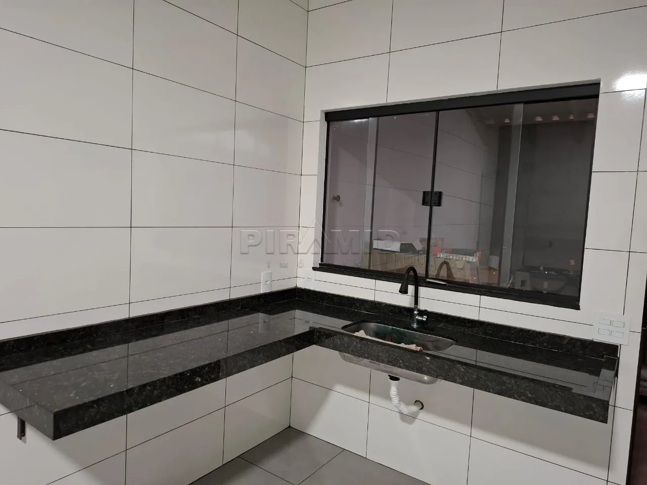 Alugar Casa / Padr&atilde;o em Ribeir&atilde;o Preto R$ 1.800,00 - Foto 12