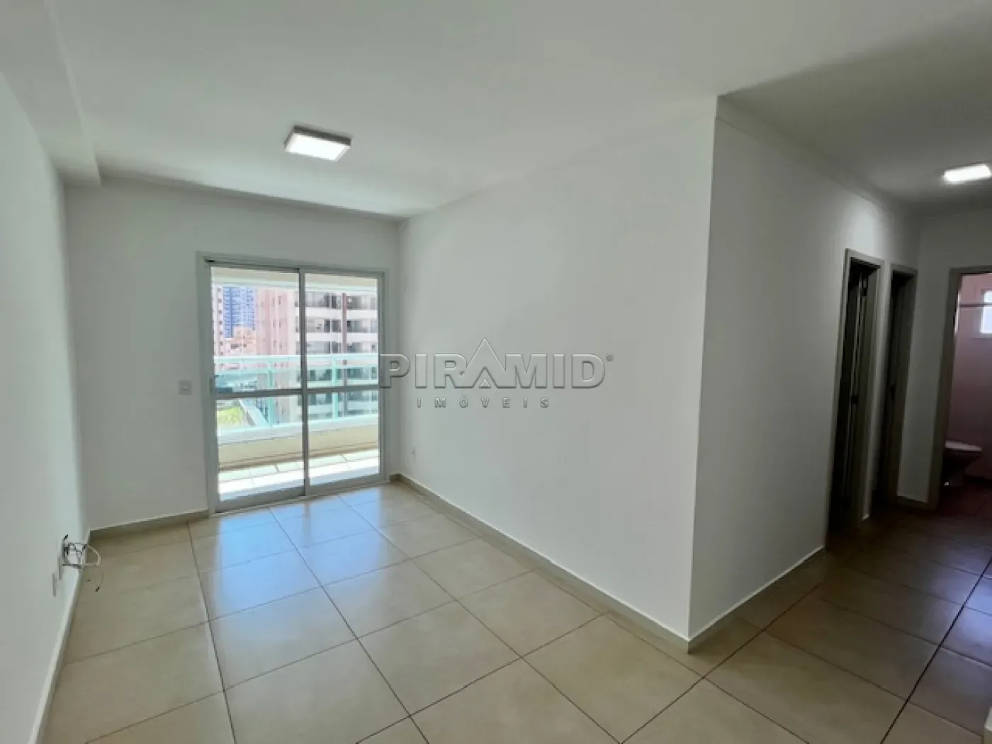 Alugar Apartamento / Padr&atilde;o em Ribeir&atilde;o Preto R$ 2.800,00 - Foto 1