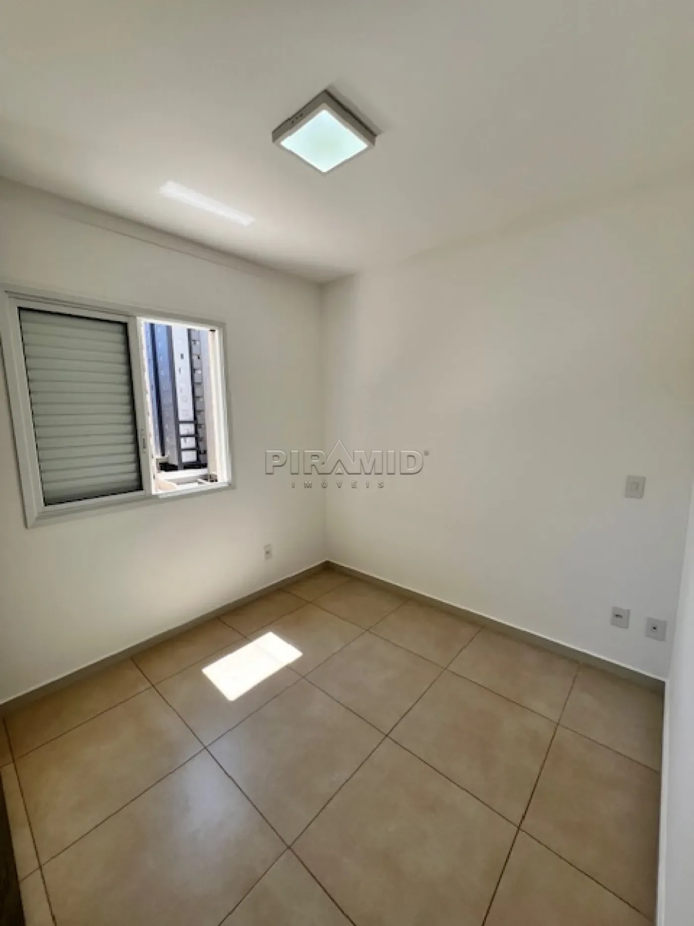 Alugar Apartamento / Padr&atilde;o em Ribeir&atilde;o Preto R$ 2.800,00 - Foto 11