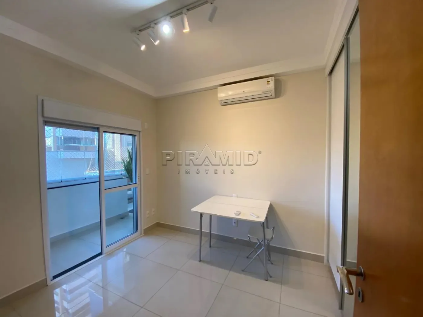 Alugar Apartamento / Padr&atilde;o em Ribeir&atilde;o Preto R$ 6.000,00 - Foto 16