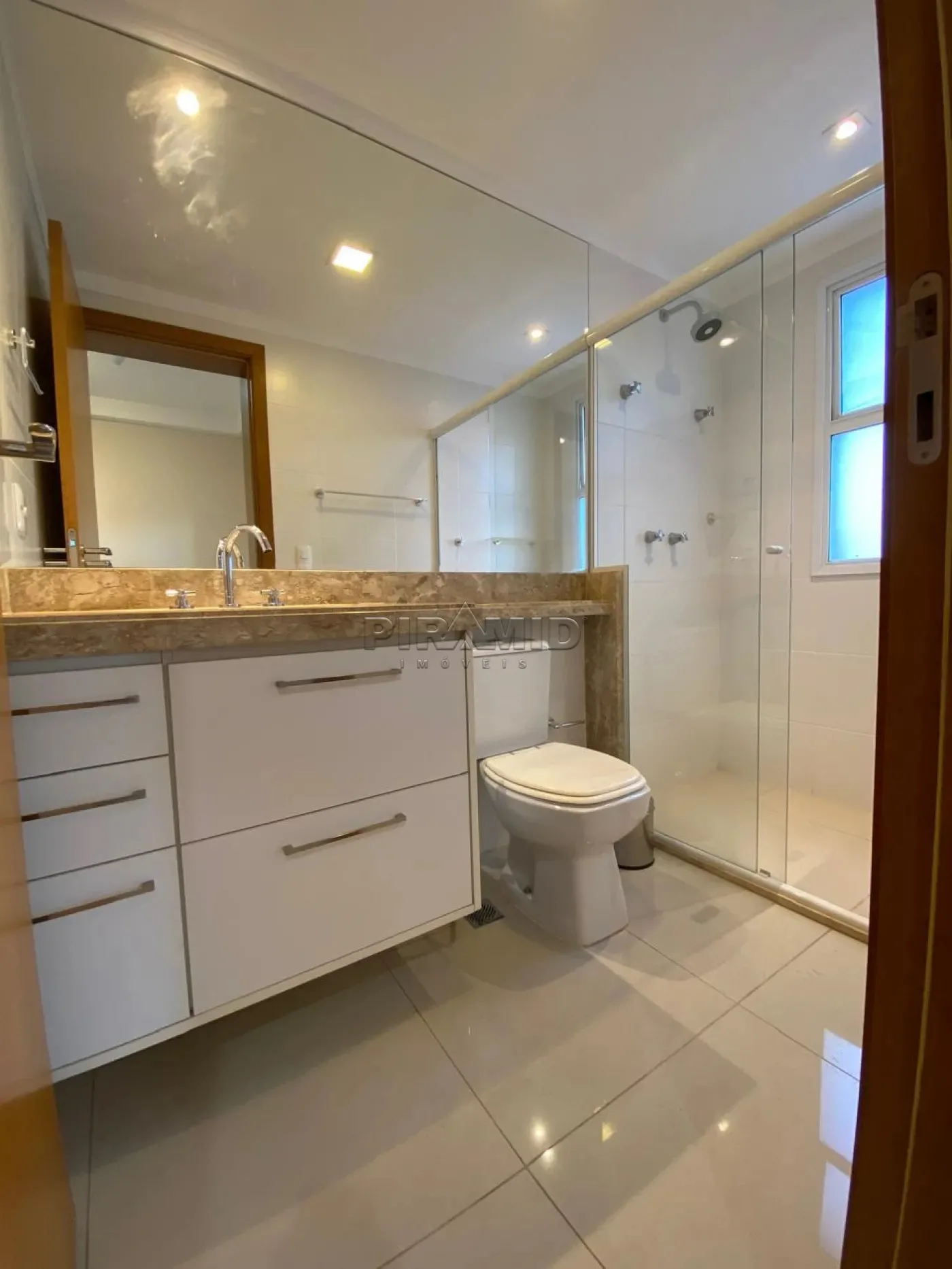 Alugar Apartamento / Padr&atilde;o em Ribeir&atilde;o Preto R$ 6.000,00 - Foto 17