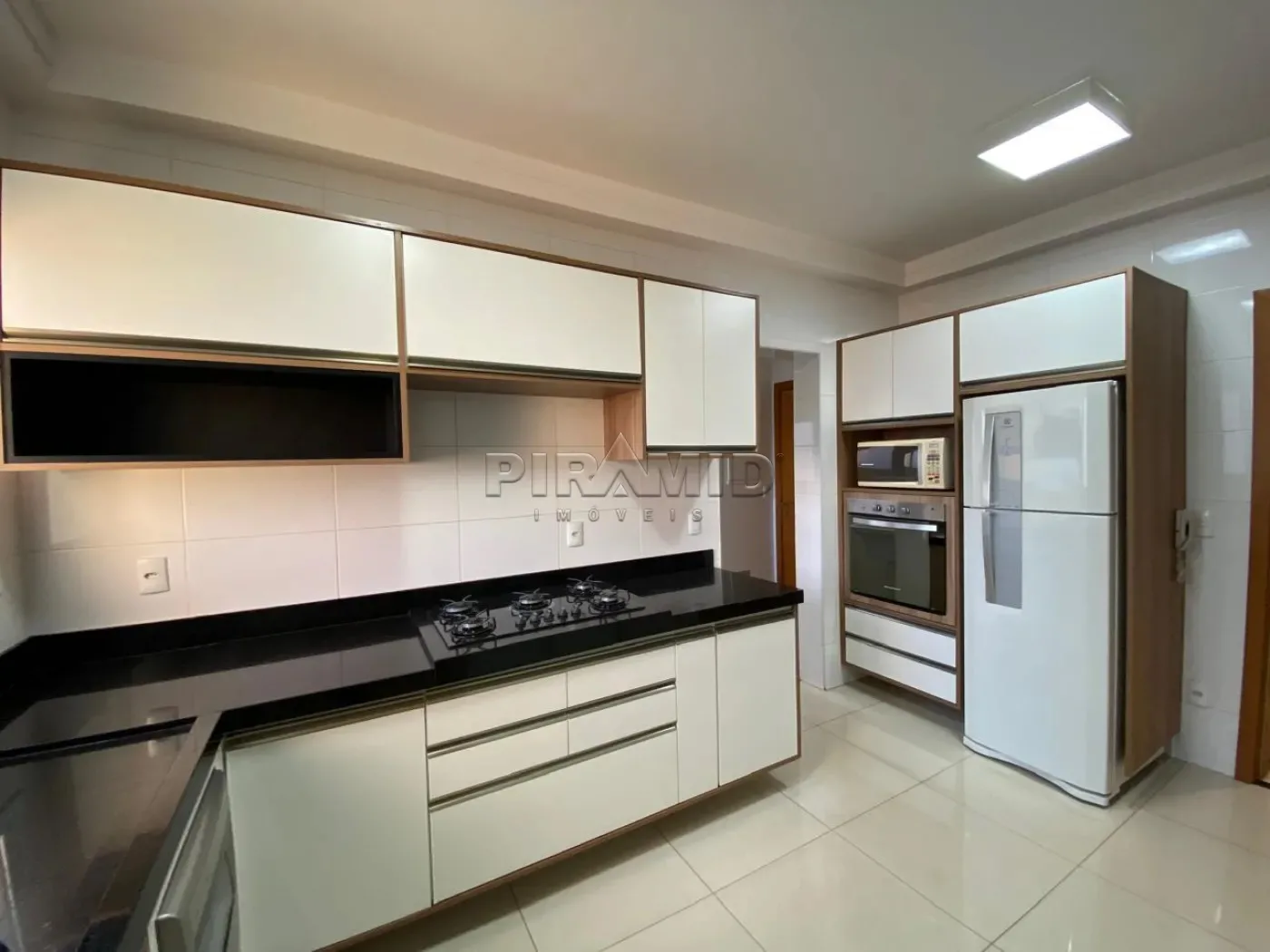 Alugar Apartamento / Padr&atilde;o em Ribeir&atilde;o Preto R$ 6.000,00 - Foto 20