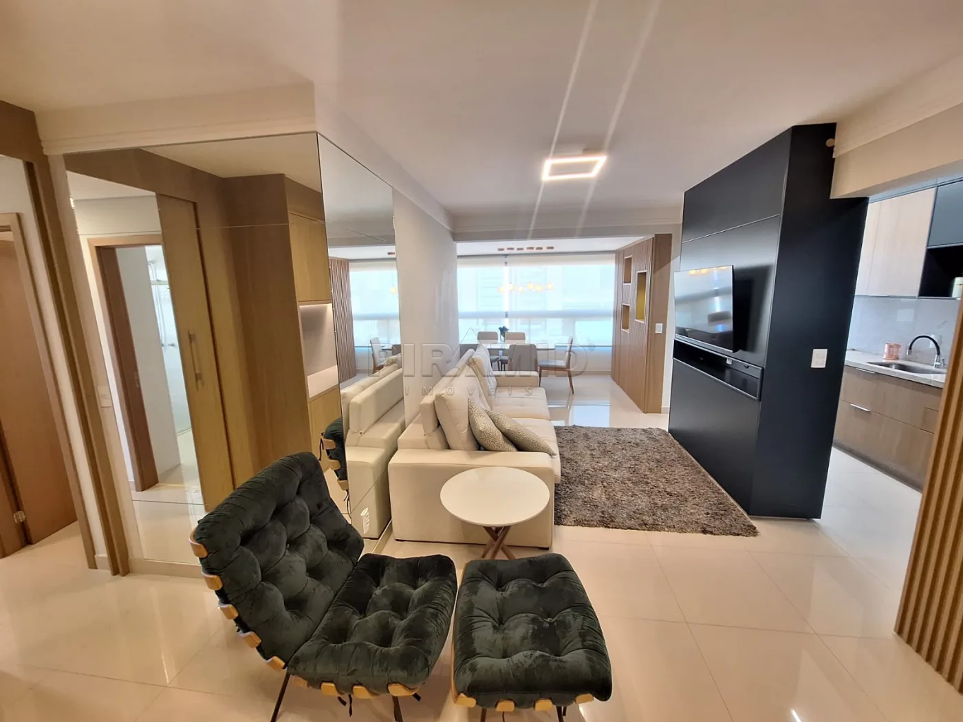 Alugar Apartamento / Padr&atilde;o em Ribeir&atilde;o Preto R$ 6.000,00 - Foto 2