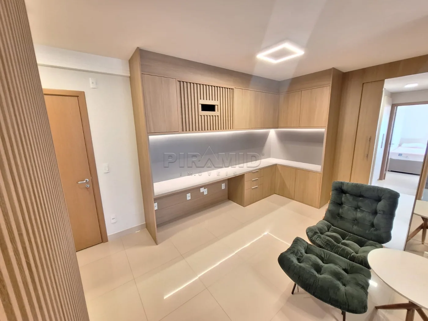 Alugar Apartamento / Padr&atilde;o em Ribeir&atilde;o Preto R$ 6.000,00 - Foto 4