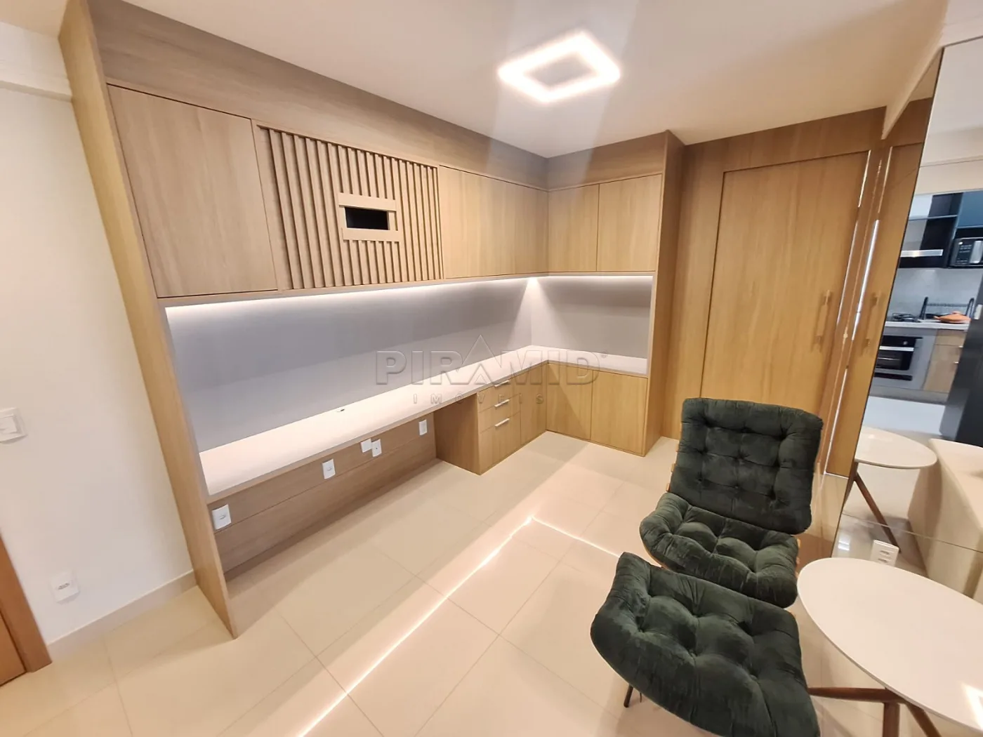 Alugar Apartamento / Padr&atilde;o em Ribeir&atilde;o Preto R$ 6.000,00 - Foto 9