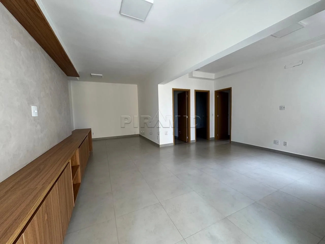 Alugar Apartamento / Padr&atilde;o em Ribeir&atilde;o Preto R$ 4.100,00 - Foto 2