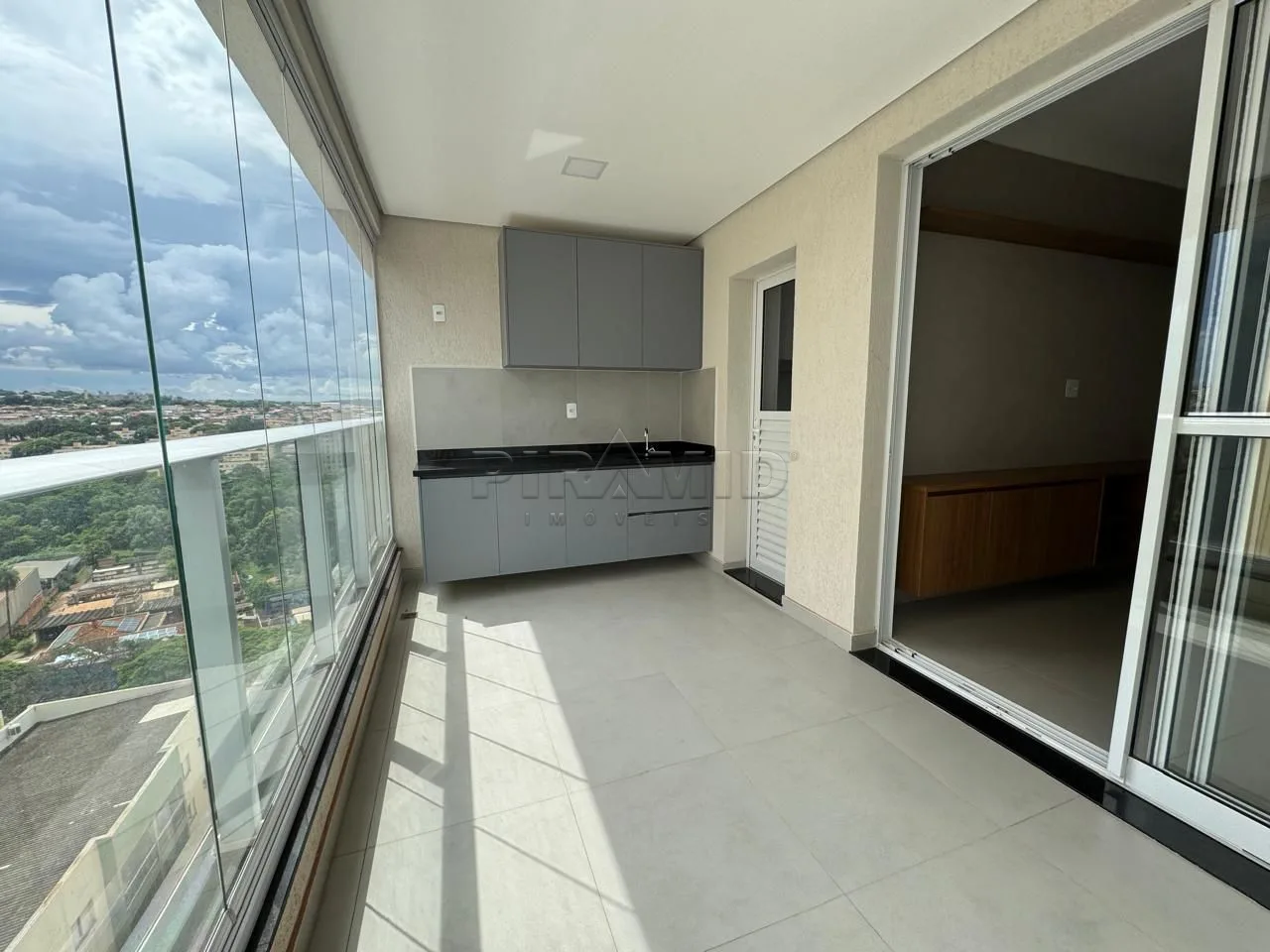 Alugar Apartamento / Padr&atilde;o em Ribeir&atilde;o Preto R$ 4.100,00 - Foto 4