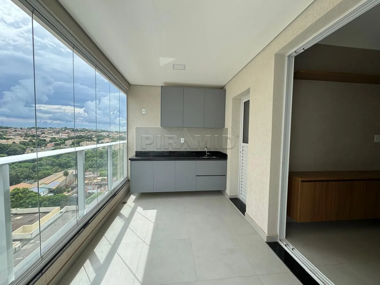 Alugar Apartamento / Padr&atilde;o em Ribeir&atilde;o Preto R$ 4.100,00 - Foto 5