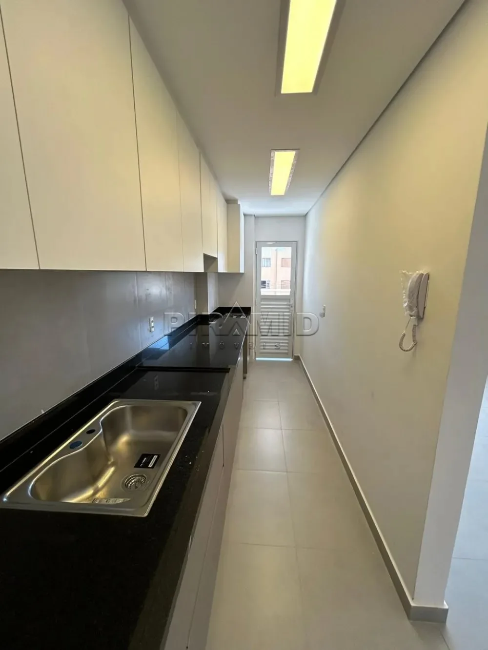 Alugar Apartamento / Padr&atilde;o em Ribeir&atilde;o Preto R$ 4.100,00 - Foto 14