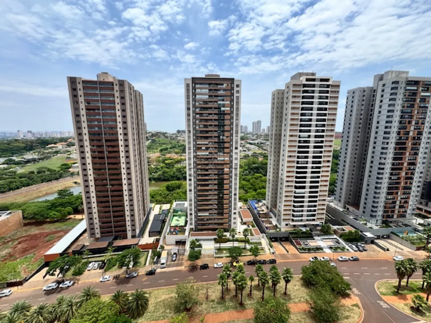 Alugar Apartamento / Padr&atilde;o em Ribeir&atilde;o Preto R$ 6.000,00 - Foto 8