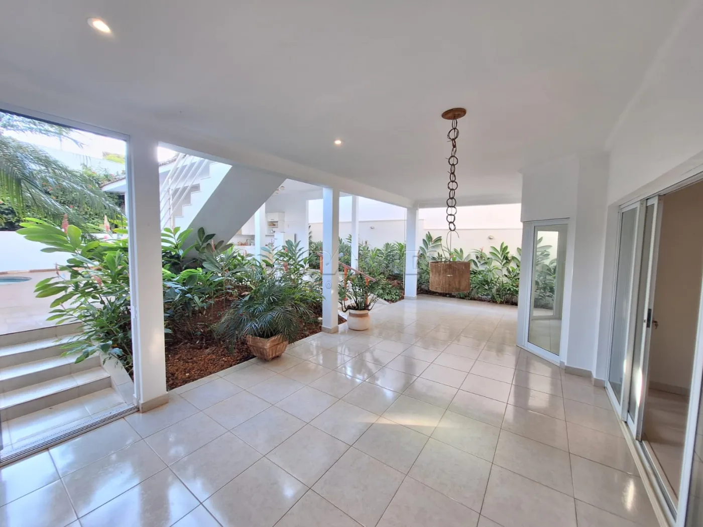 Alugar Casa / Condom&iacute;nio em Ribeir&atilde;o Preto R$ 14.000,00 - Foto 18