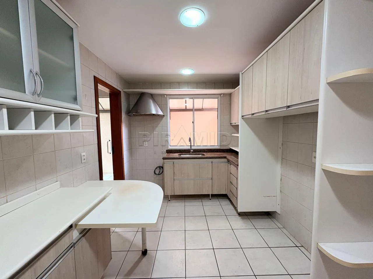 Alugar Casa / Condom&iacute;nio em Ribeir&atilde;o Preto R$ 6.000,00 - Foto 15