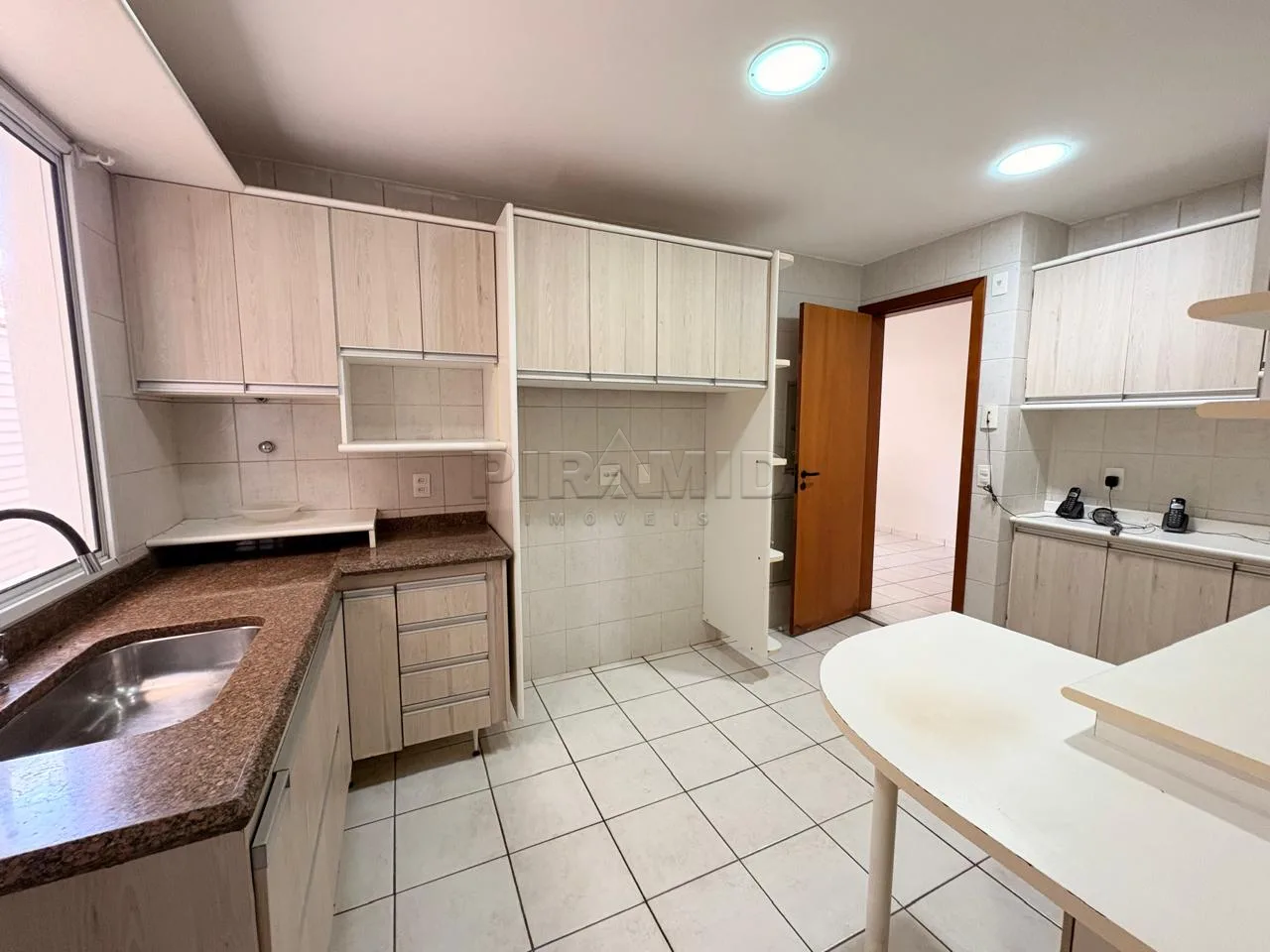 Alugar Casa / Condom&iacute;nio em Ribeir&atilde;o Preto R$ 6.000,00 - Foto 17