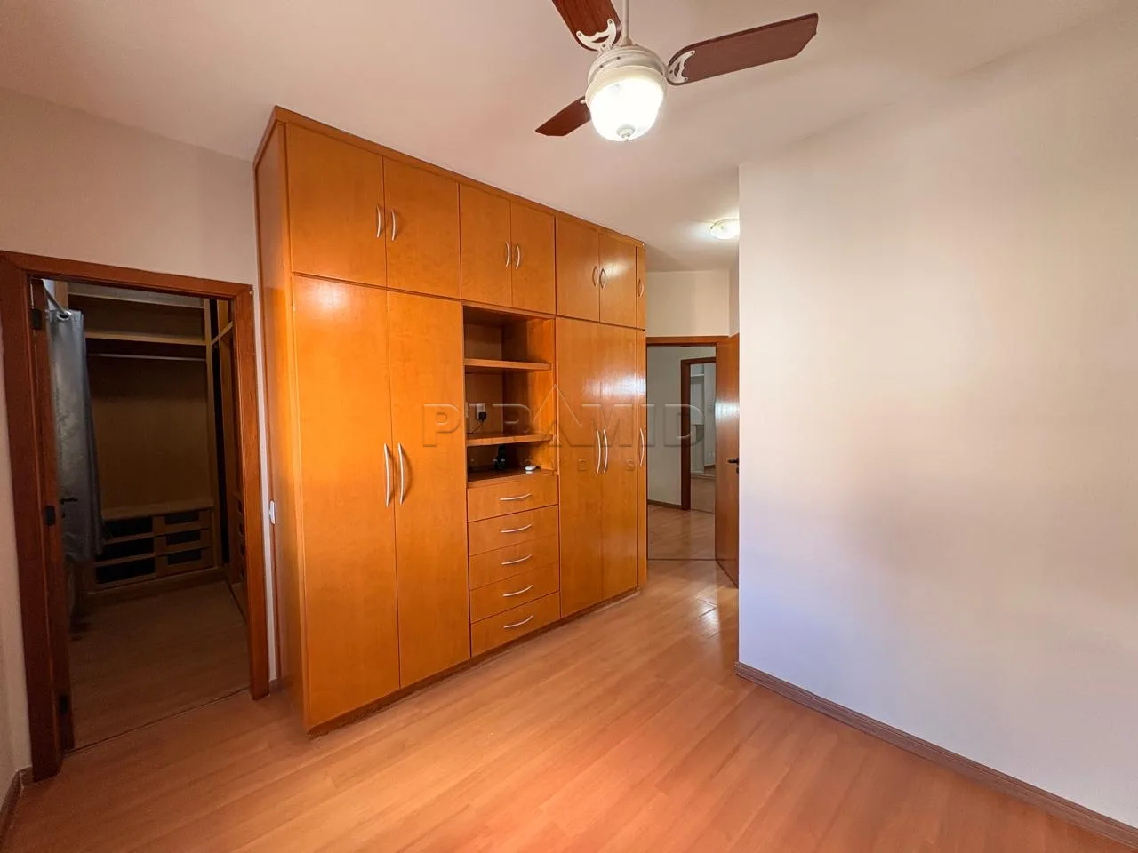 Alugar Casa / Condom&iacute;nio em Ribeir&atilde;o Preto R$ 6.000,00 - Foto 32