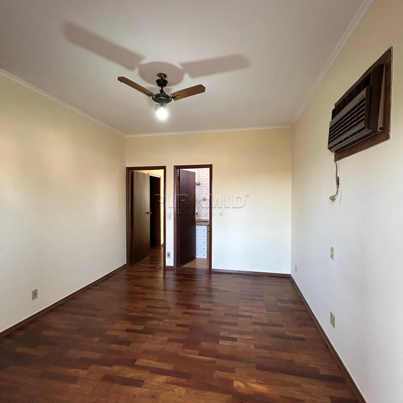 Alugar Casa / Padr&atilde;o em Ribeir&atilde;o Preto R$ 4.000,00 - Foto 12