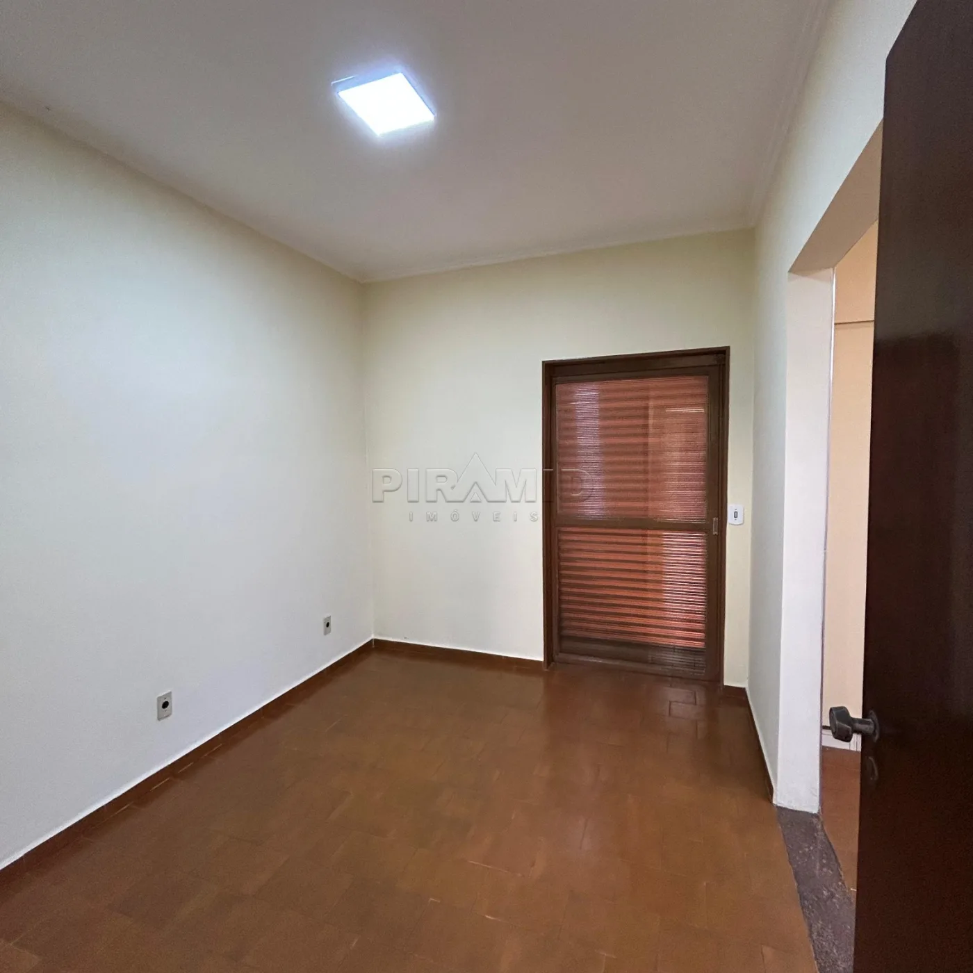 Alugar Casa / Padr&atilde;o em Ribeir&atilde;o Preto R$ 4.000,00 - Foto 36