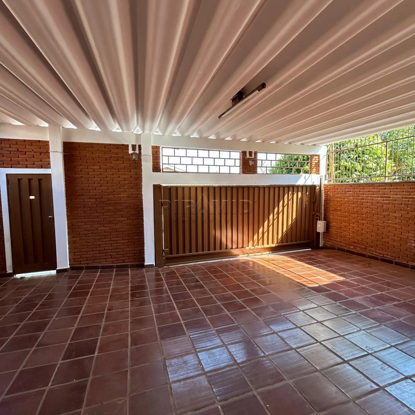 Alugar Casa / Padr&atilde;o em Ribeir&atilde;o Preto R$ 4.000,00 - Foto 43