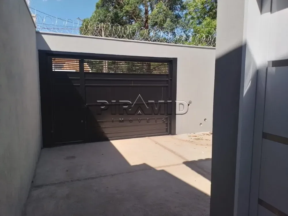Alugar Casa / Padr&atilde;o em Ribeir&atilde;o Preto R$ 2.200,00 - Foto 1
