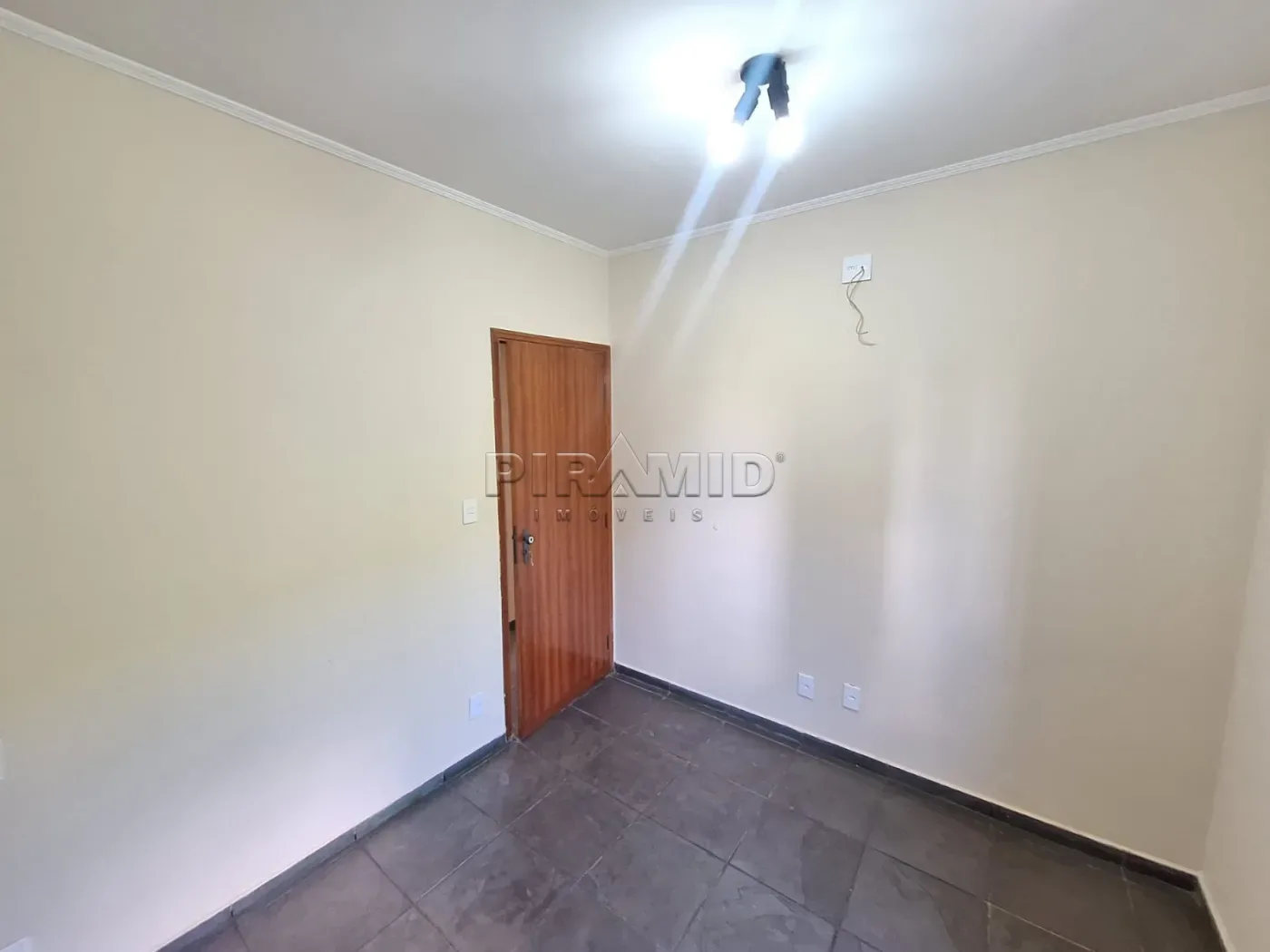 Alugar Apartamento / Padr&atilde;o em Ribeir&atilde;o Preto R$ 2.200,00 - Foto 5