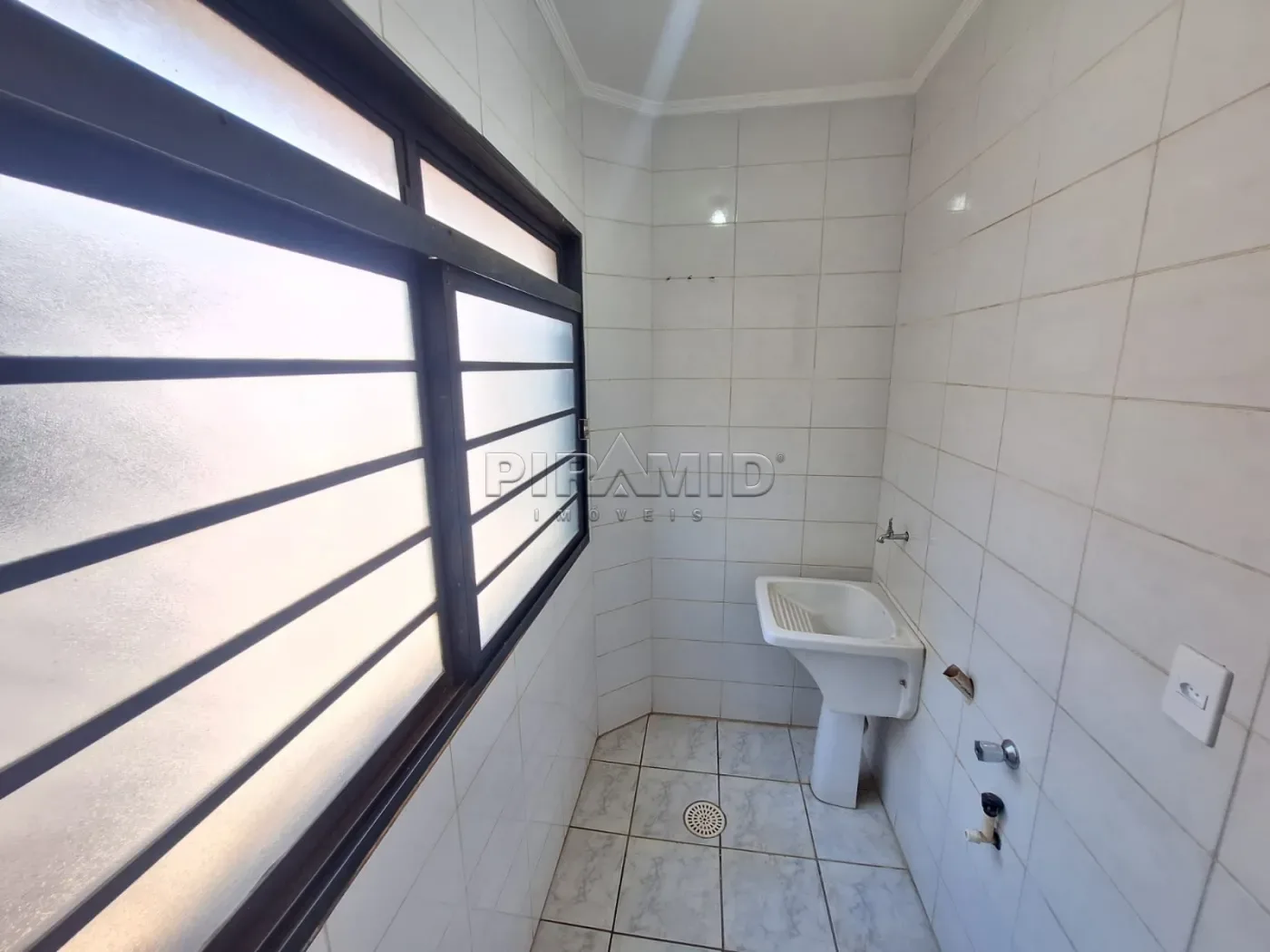 Alugar Apartamento / Padr&atilde;o em Ribeir&atilde;o Preto R$ 2.200,00 - Foto 16