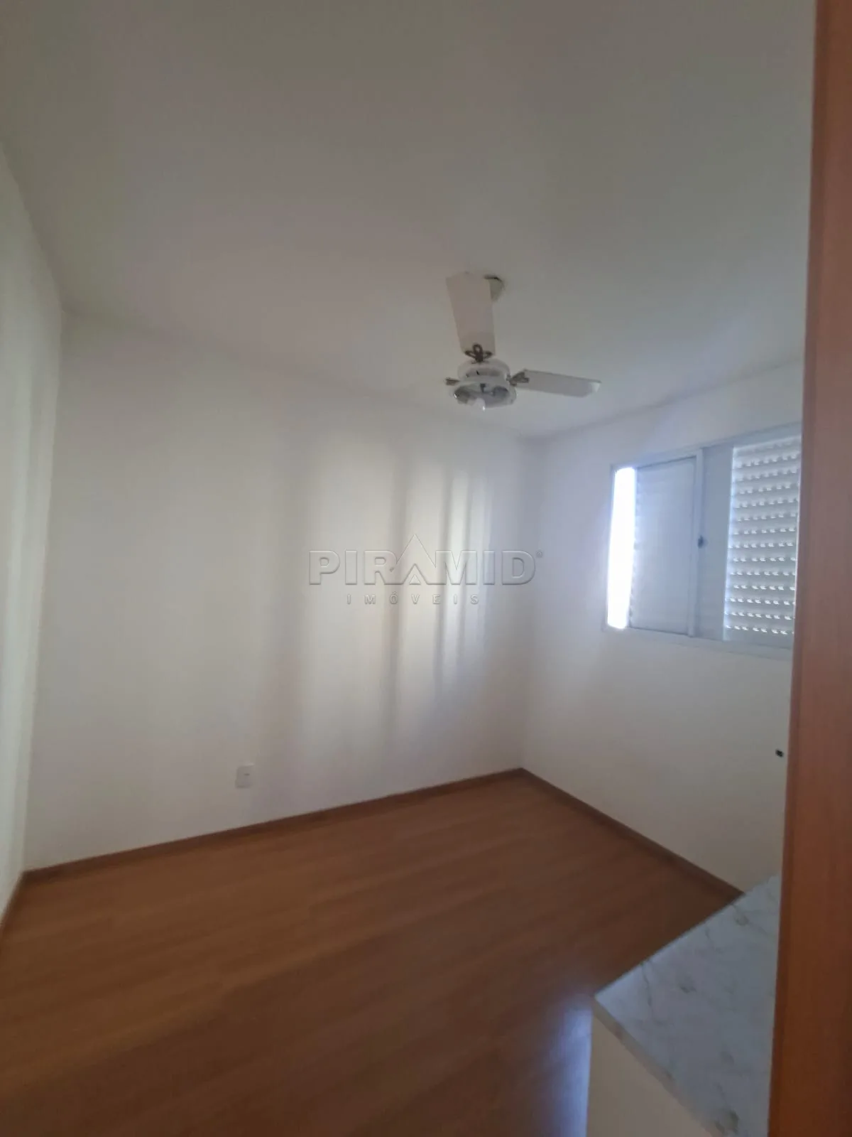 Alugar Apartamento / Padr&atilde;o em Ribeir&atilde;o Preto R$ 1.650,00 - Foto 19
