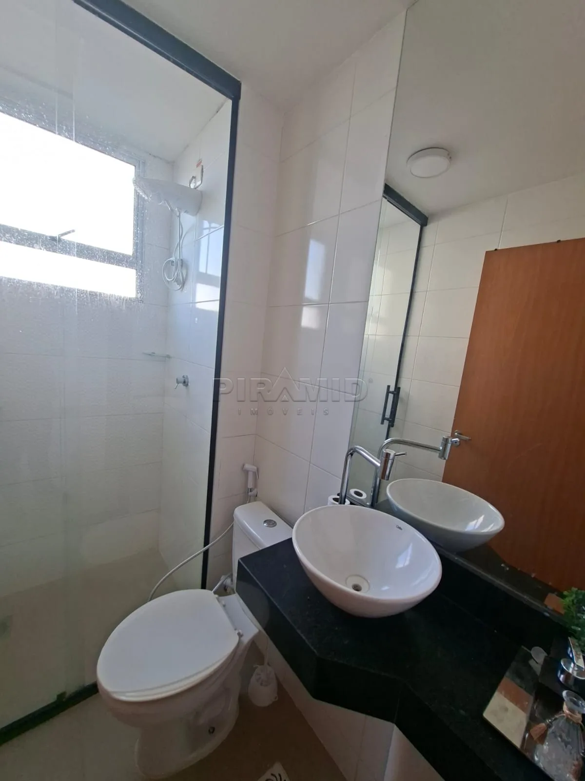 Alugar Apartamento / Padr&atilde;o em Ribeir&atilde;o Preto R$ 1.650,00 - Foto 28