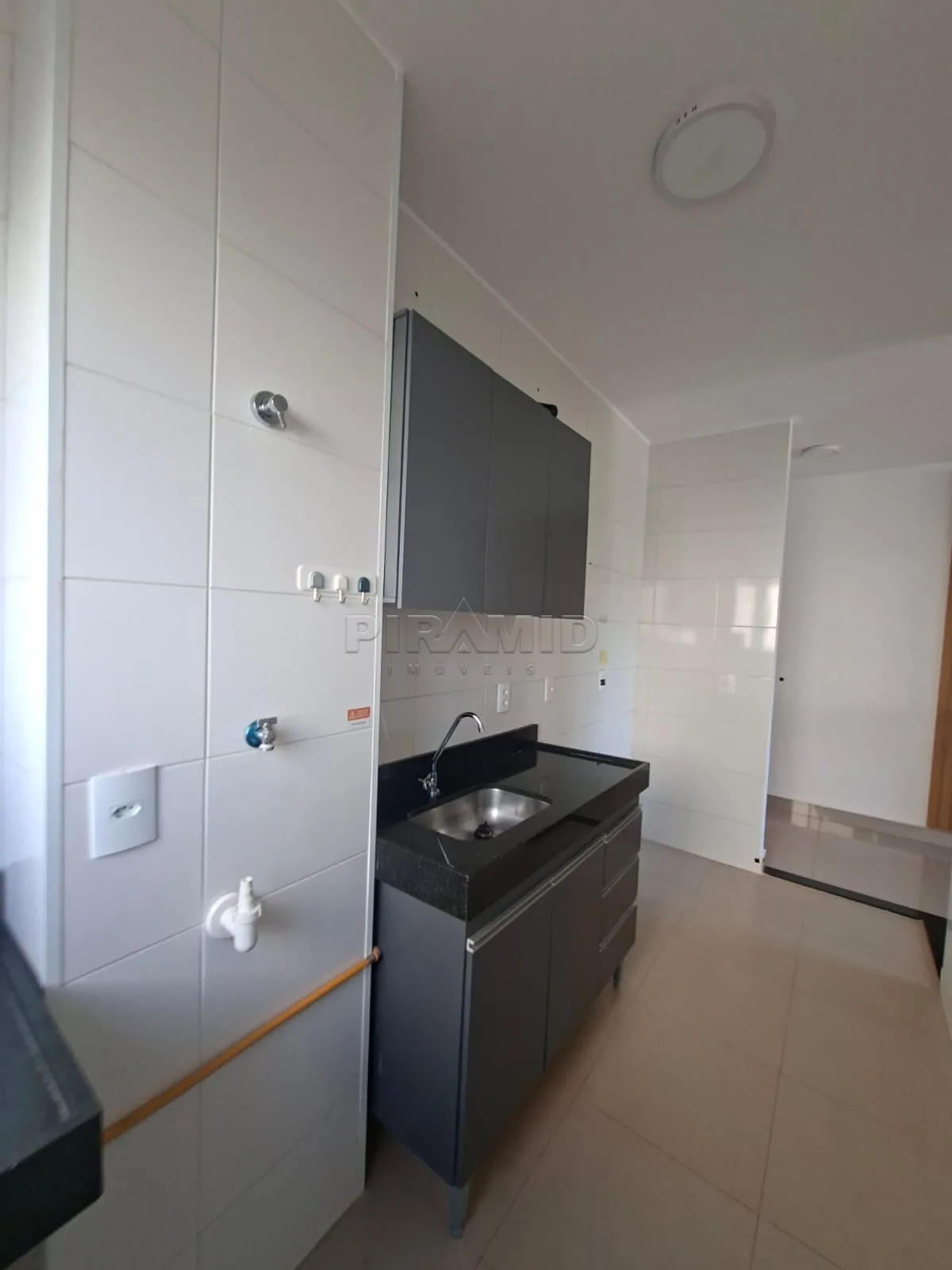 Alugar Apartamento / Padr&atilde;o em Ribeir&atilde;o Preto R$ 1.650,00 - Foto 34