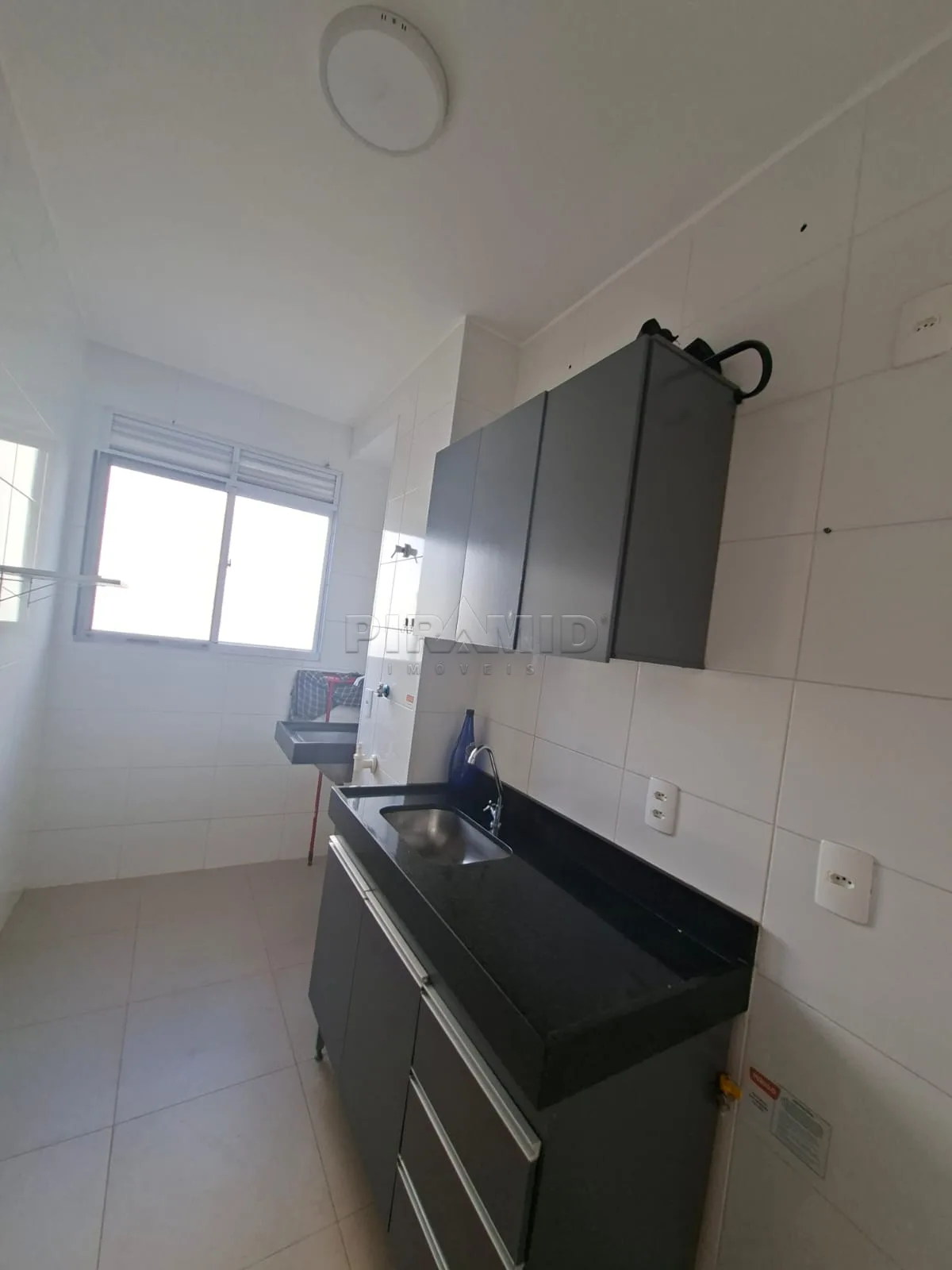 Alugar Apartamento / Padr&atilde;o em Ribeir&atilde;o Preto R$ 1.650,00 - Foto 37