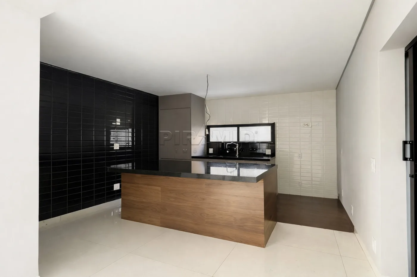 Comprar Casa / Condom&iacute;nio em Ribeir&atilde;o Preto R$ 1.350.000,00 - Foto 3