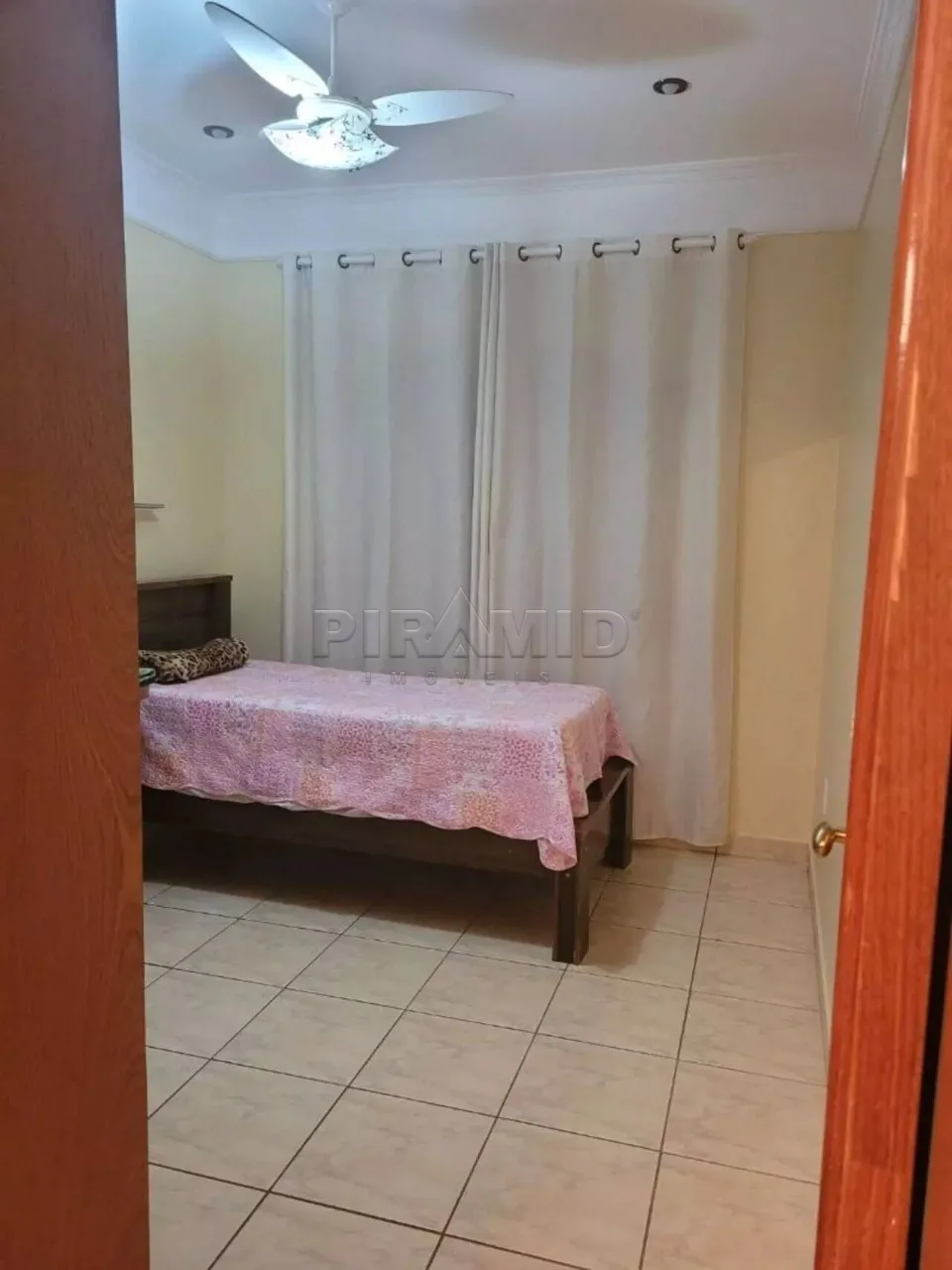 Alugar Casa / Padr&atilde;o em Ribeir&atilde;o Preto R$ 5.500,00 - Foto 21