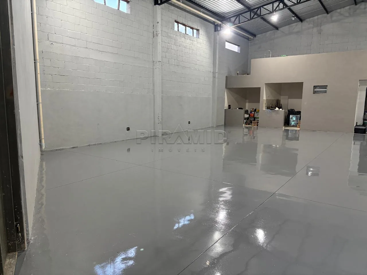 Alugar Comercial / Galp&atilde;o  Barrac&atilde;o em Ribeir&atilde;o Preto R$ 9.000,00 - Foto 2