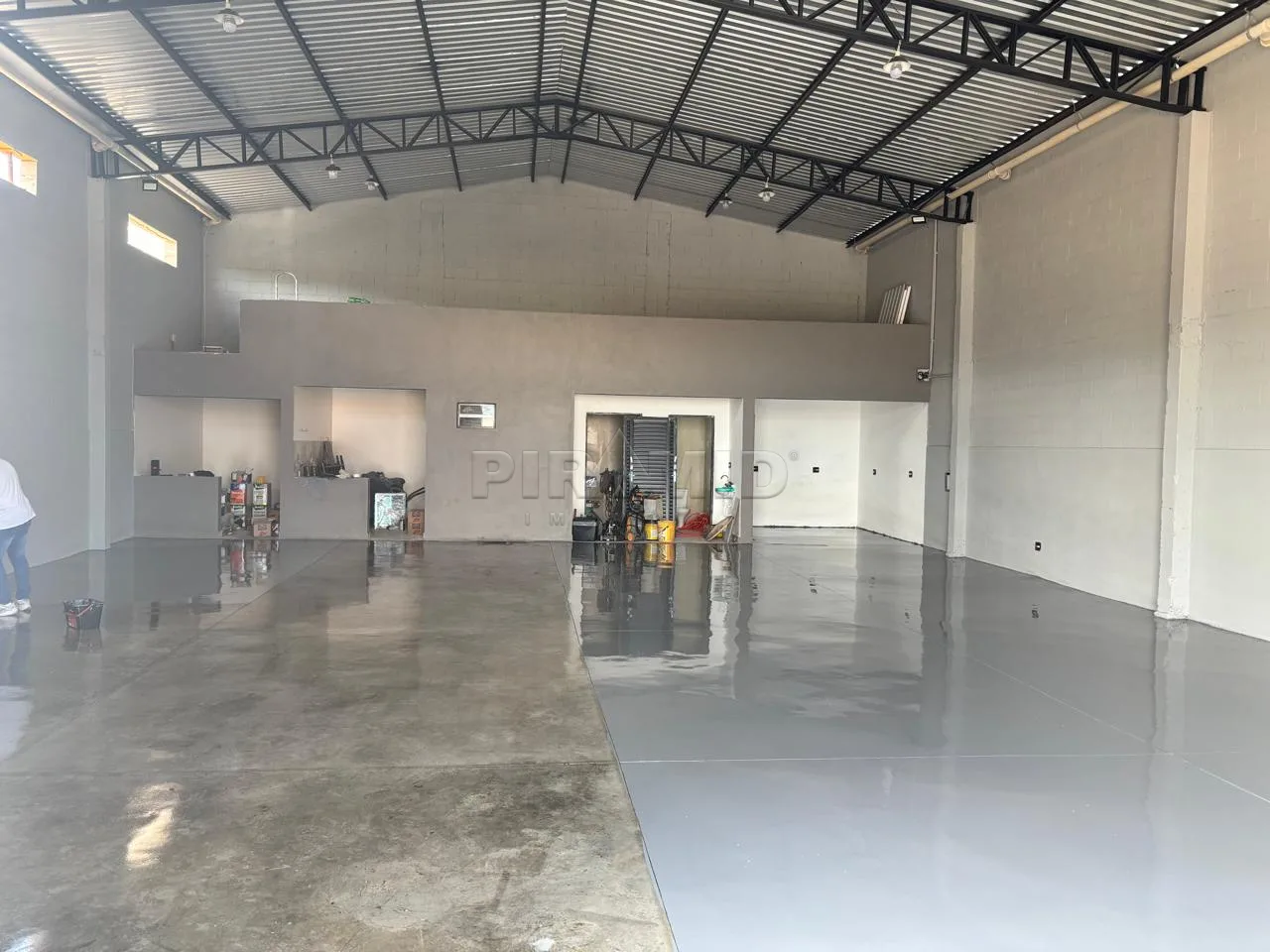 Alugar Comercial / Galp&atilde;o  Barrac&atilde;o em Ribeir&atilde;o Preto R$ 9.000,00 - Foto 4