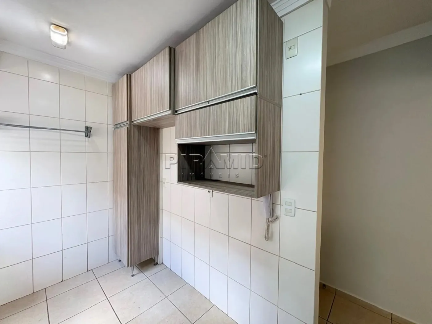 Alugar Apartamento / Padr&atilde;o em Ribeir&atilde;o Preto R$ 2.200,00 - Foto 18