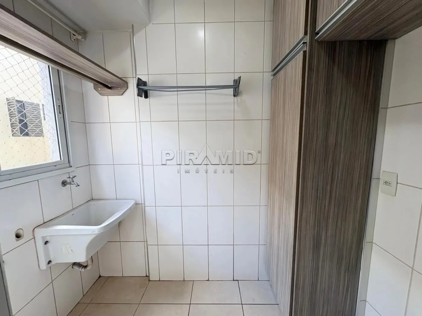 Alugar Apartamento / Padr&atilde;o em Ribeir&atilde;o Preto R$ 2.200,00 - Foto 21