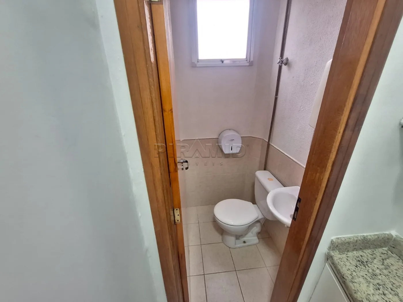 Alugar Comercial / Sala em Ribeir&atilde;o Preto R$ 1.300,00 - Foto 8