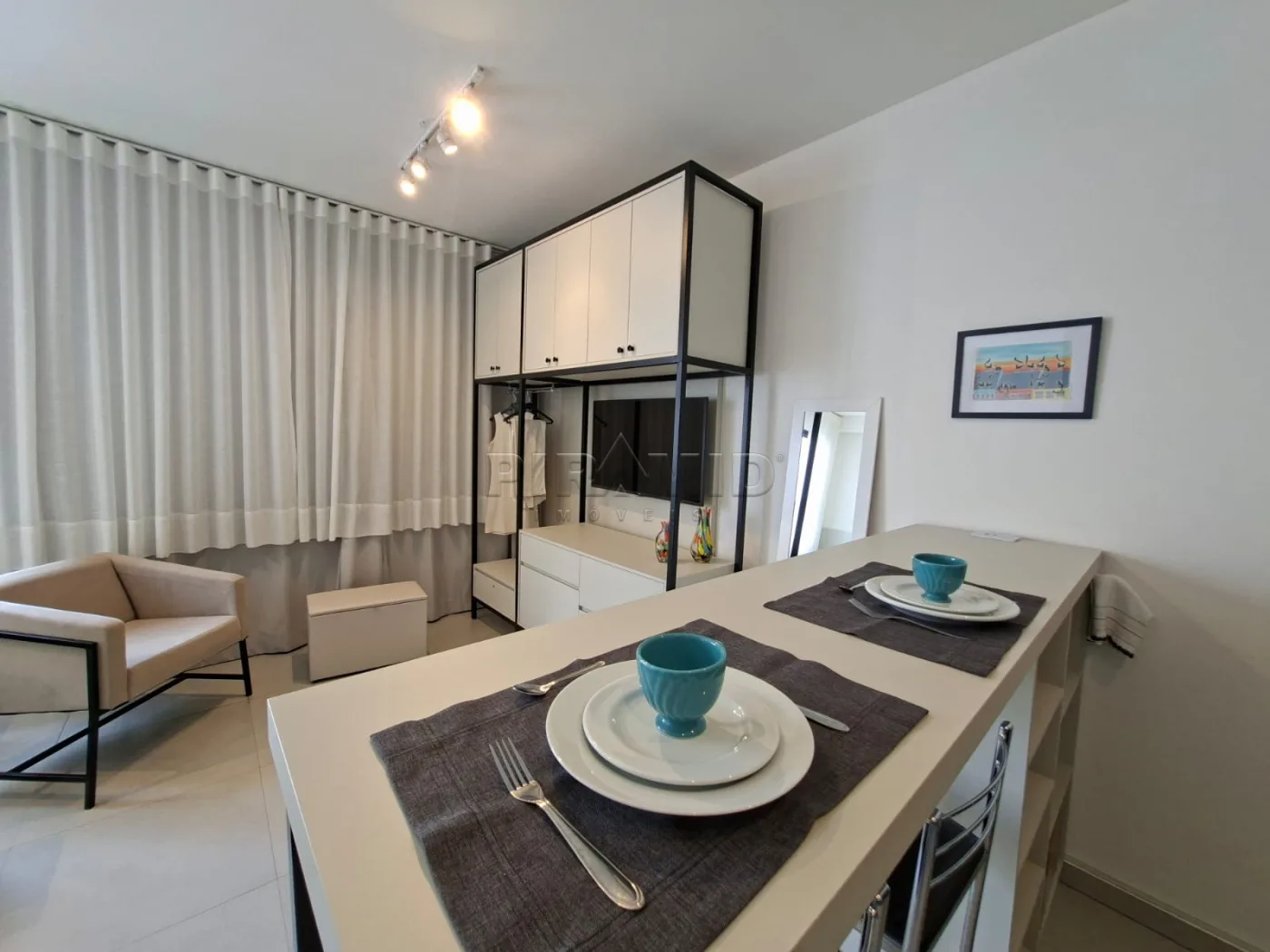 Alugar Apartamento / Padr&atilde;o em Ribeir&atilde;o Preto R$ 1.990,00 - Foto 2