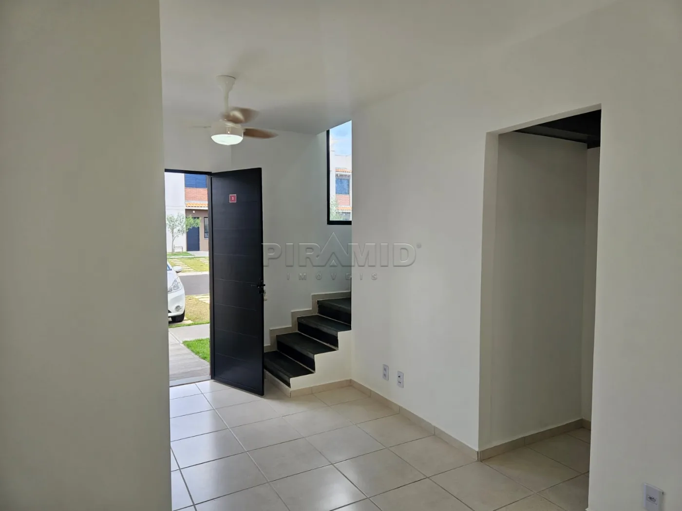 Alugar Casa / Condom&iacute;nio em Ribeir&atilde;o Preto R$ 2.150,00 - Foto 1