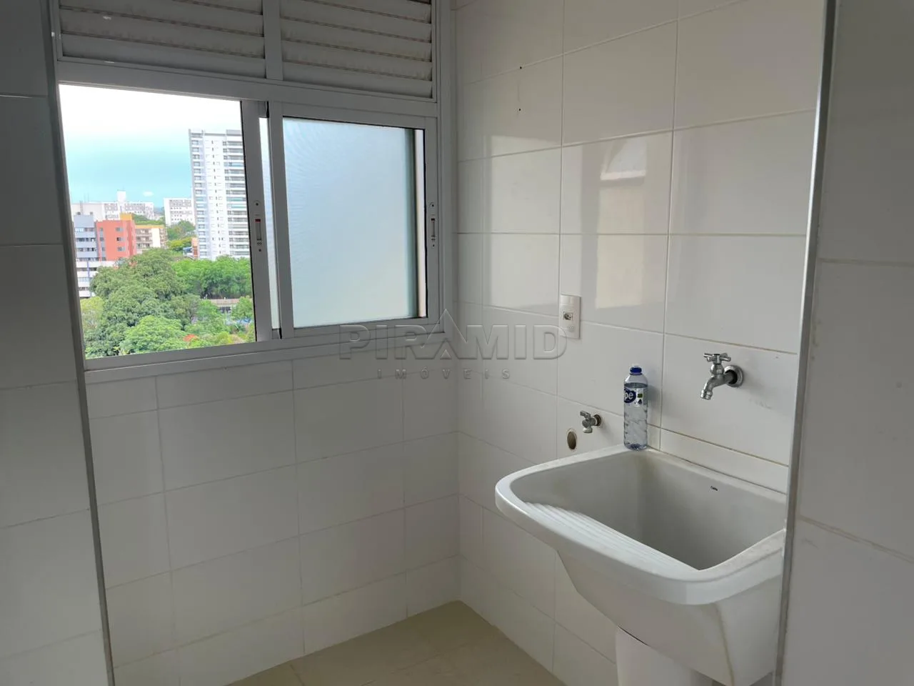 Alugar Apartamento / Padr&atilde;o em Ribeir&atilde;o Preto R$ 4.000,00 - Foto 18