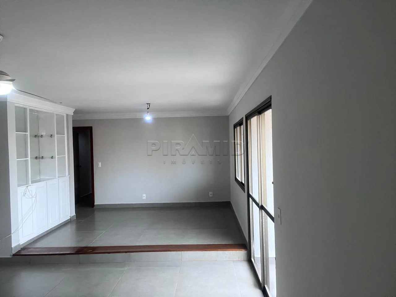 Alugar Apartamento / Padr&atilde;o em Ribeir&atilde;o Preto R$ 2.850,00 - Foto 2