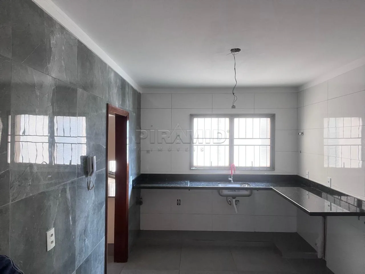 Alugar Apartamento / Padr&atilde;o em Ribeir&atilde;o Preto R$ 2.850,00 - Foto 17