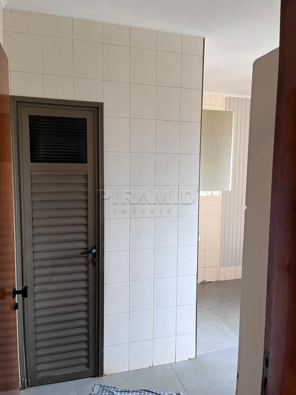 Alugar Apartamento / Padr&atilde;o em Ribeir&atilde;o Preto R$ 2.850,00 - Foto 22