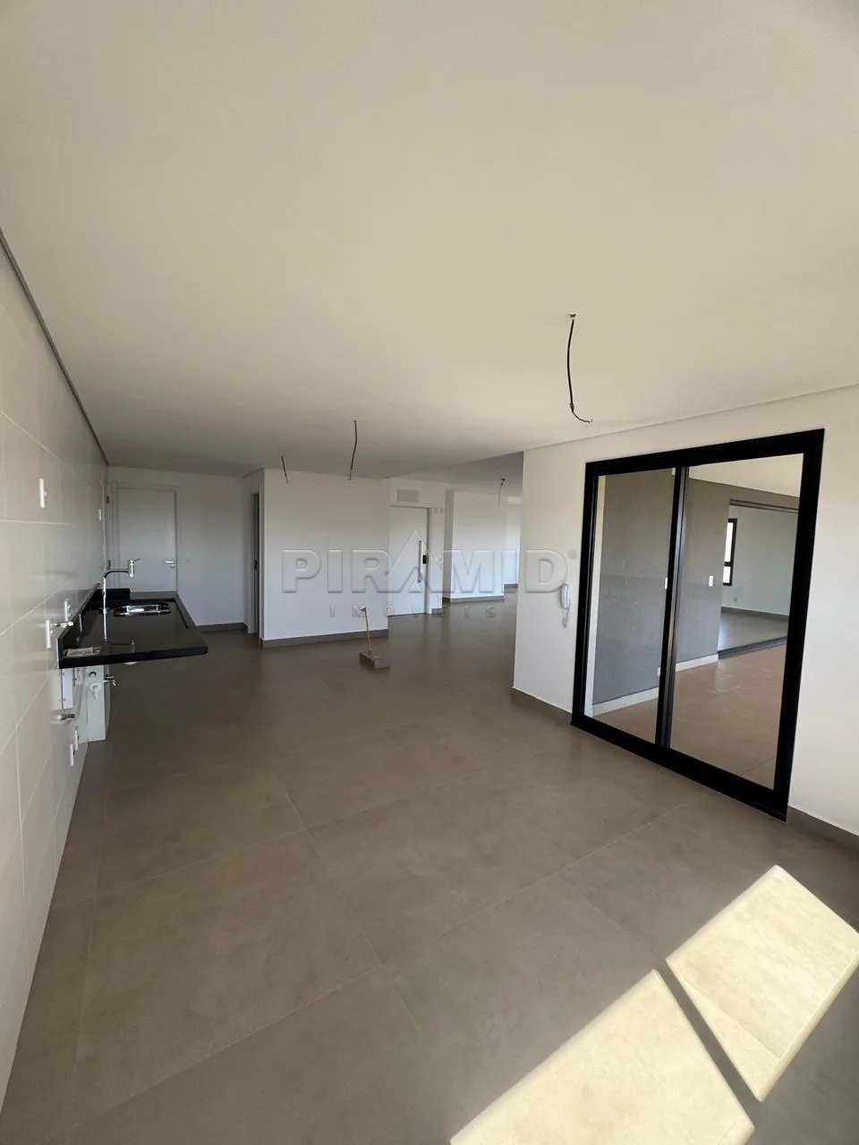 Alugar Apartamento / Padr&atilde;o em Ribeir&atilde;o Preto R$ 15.900,00 - Foto 5