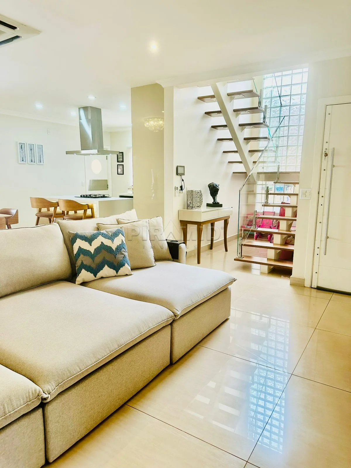 Comprar Casa / Padr&atilde;o em Ribeir&atilde;o Preto R$ 850.000,00 - Foto 2